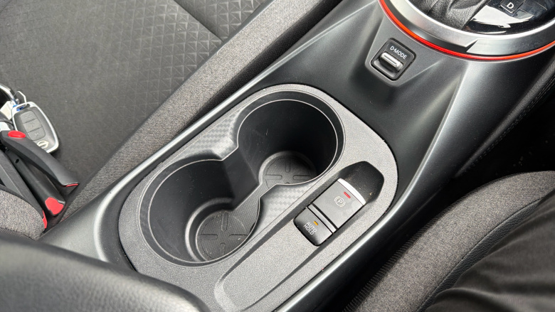 Nissan Juke 1.0 DiG-T N-Connecta 5dr DCT Petrol Hatchback